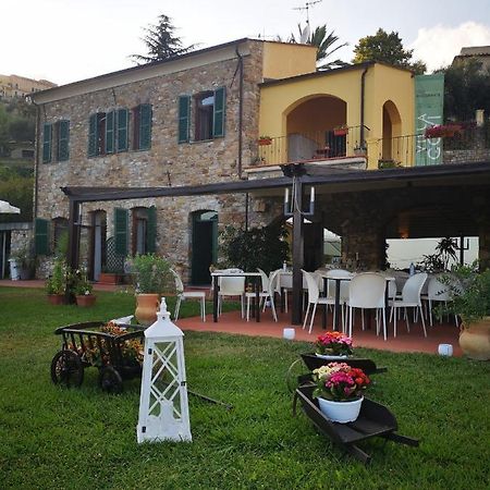 Villa Govi Diano Castello Exterior foto