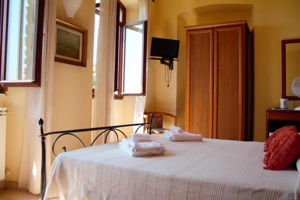 Villa Govi Diano Castello Exterior foto
