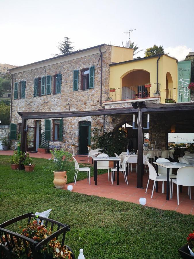 Villa Govi Diano Castello Exterior foto