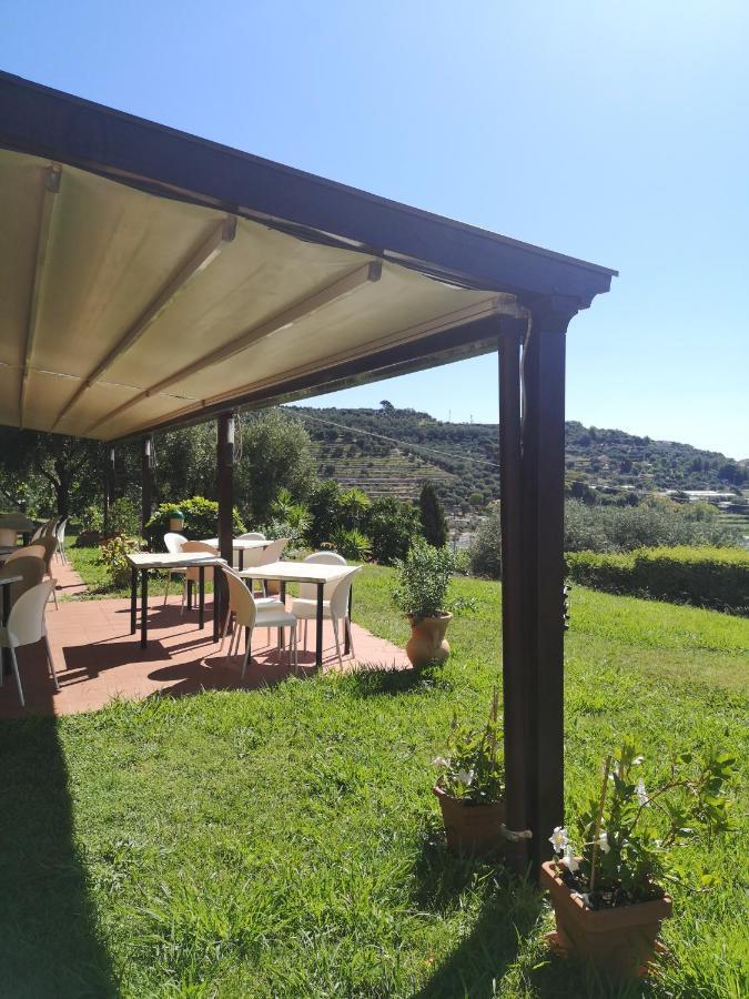 Villa Govi Diano Castello Exterior foto