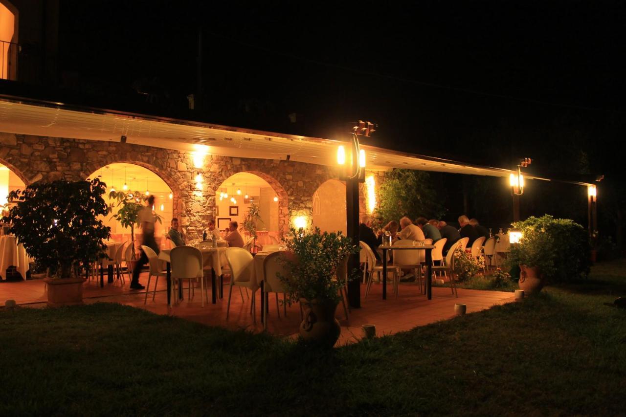 Villa Govi Diano Castello Exterior foto