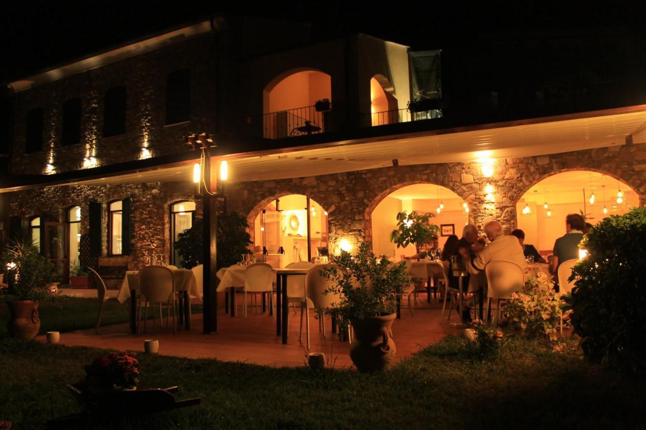 Villa Govi Diano Castello Exterior foto
